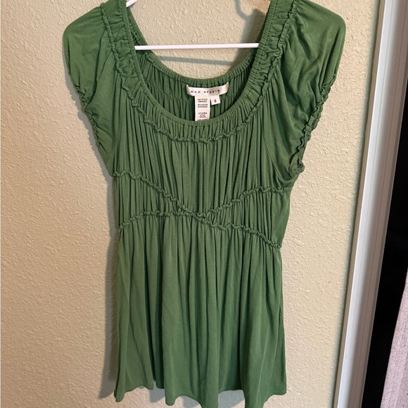 Max Studio Green Ruched Blouse - Picture 1 of 3